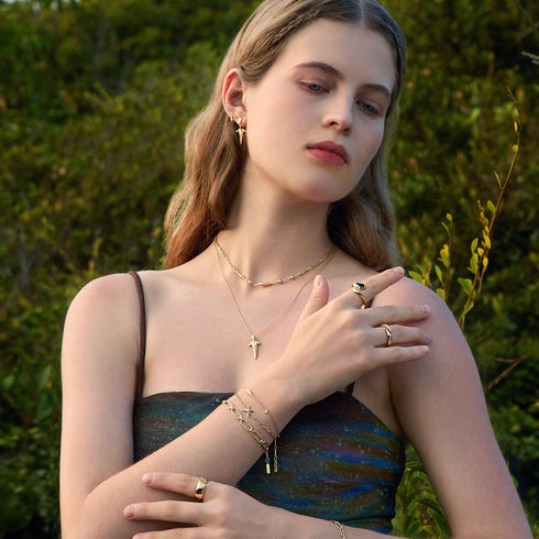 Gold Geometric Point Pendant Necklace